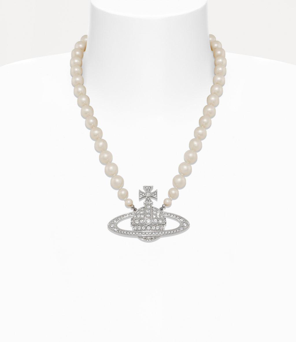 Man. Bas Relief Pearl Necklace