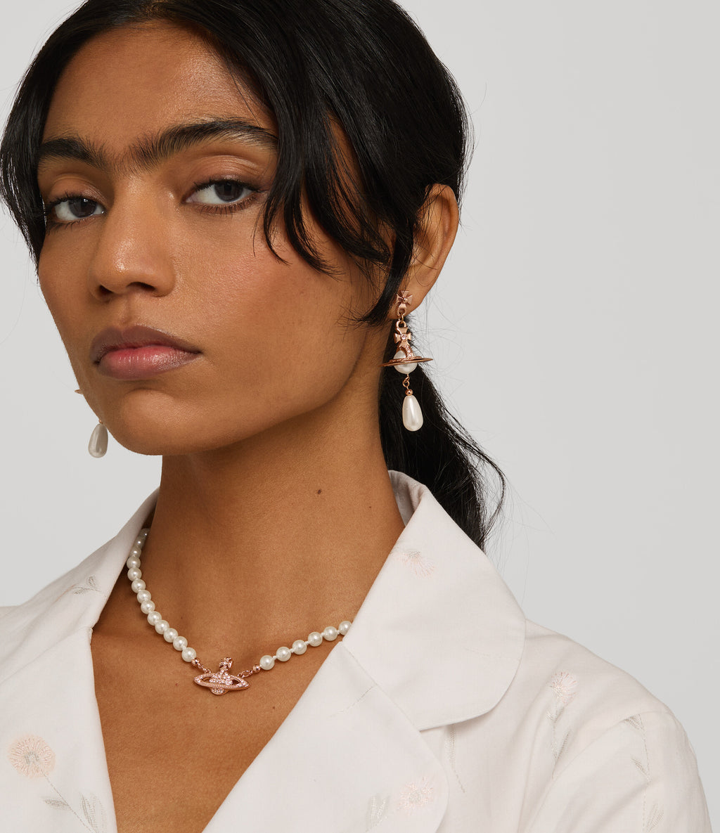 Mini Bas Relief Pearl Choker 3