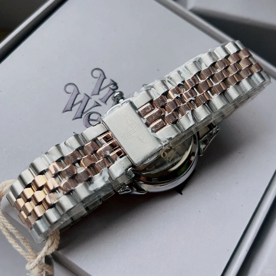 Wallace Silver Watch 37mm VV208RSSL