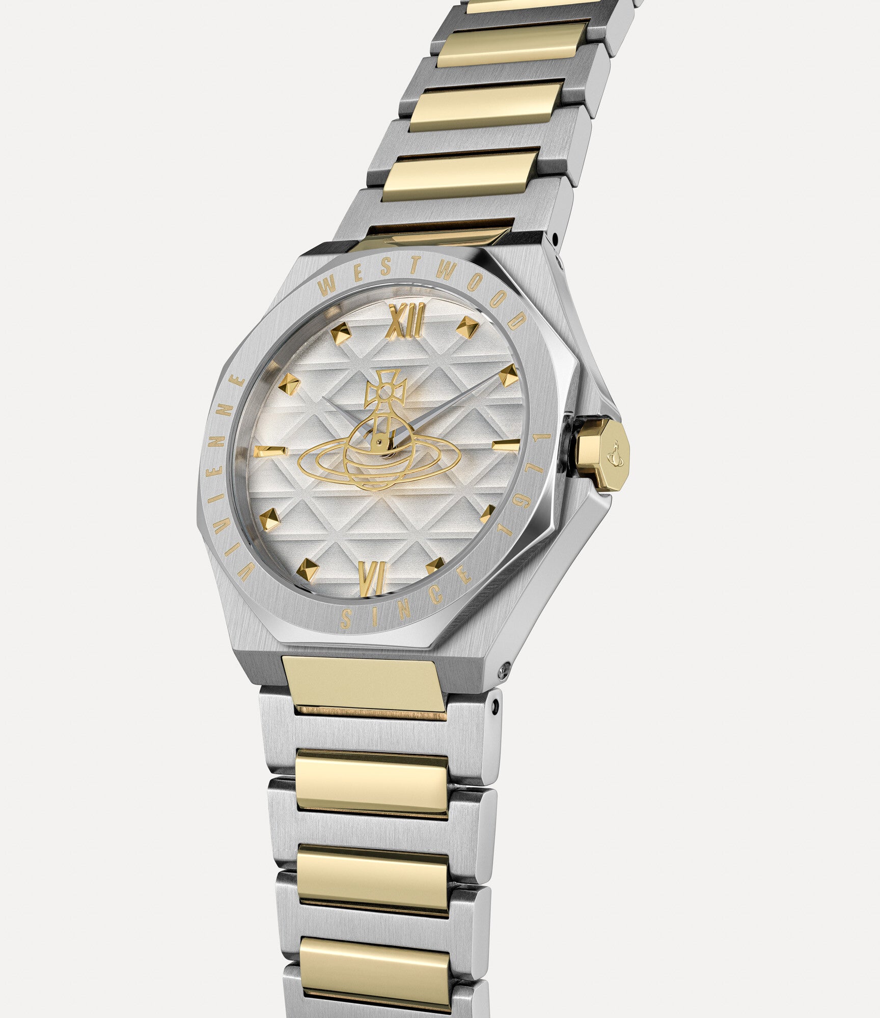 Aldgate Watch 4